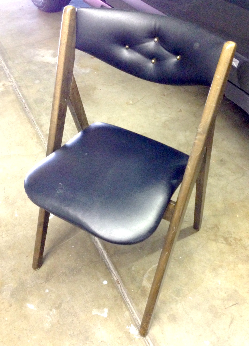 (Before) A vintage folding chair makeover with bright paint and fabric - by The Silly Pearl