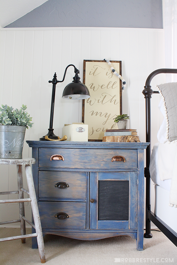 Denim-look stained sideboard by Robb Restyle - DIY Furniture Makeovers