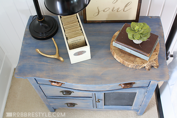 Denim-look stained sideboard by Robb Restyle - DIY Furniture Makeovers