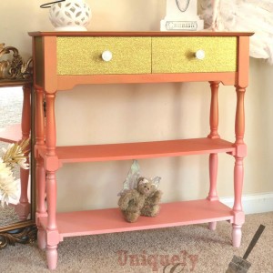 Glam Coral Table