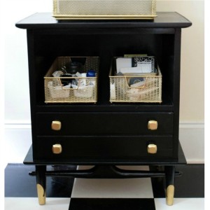 Gross to Glam Midcentury Makeover